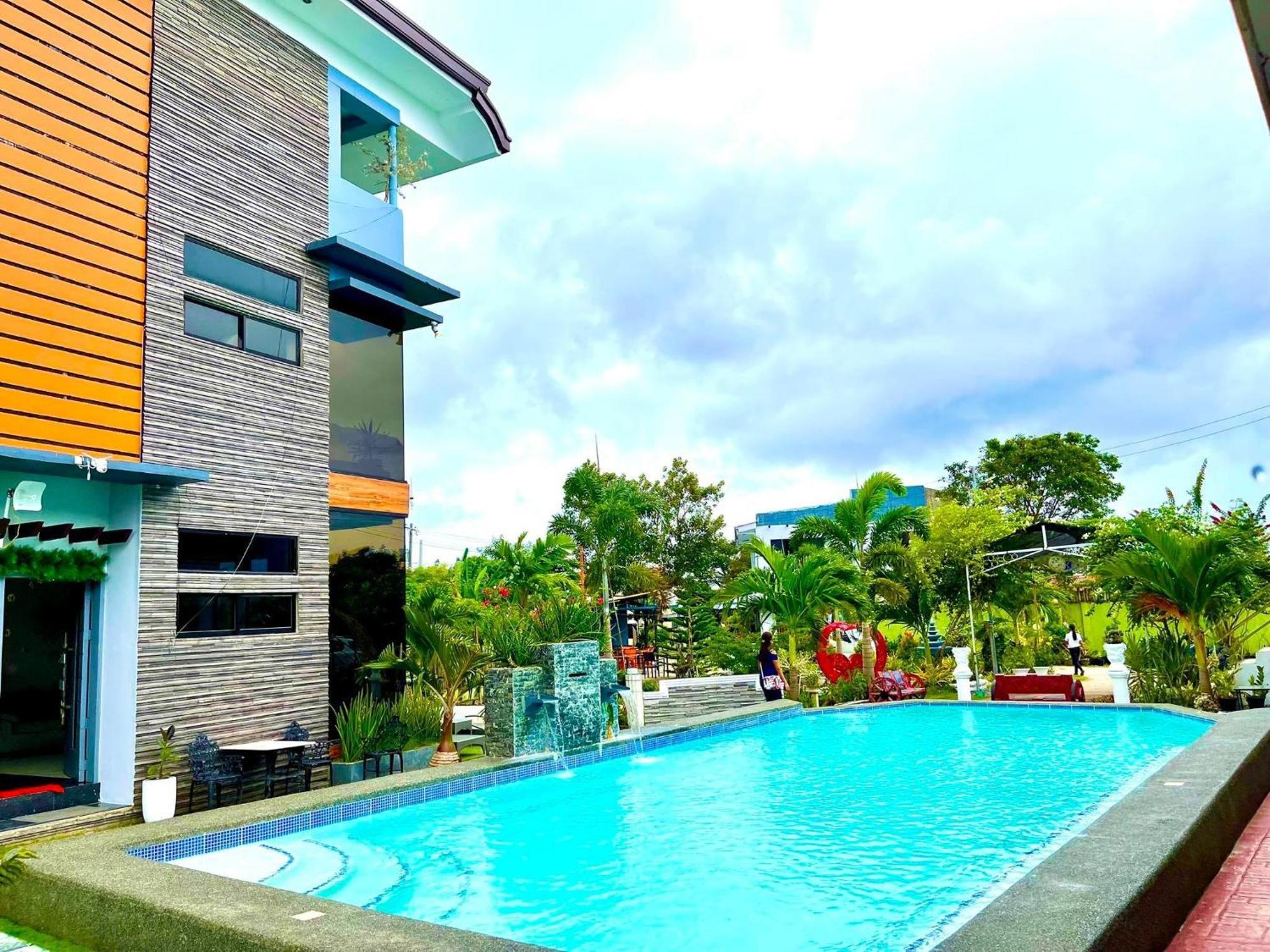 Little Rock Cebu Hotel Đảo Mactan Ngoại thất bức ảnh