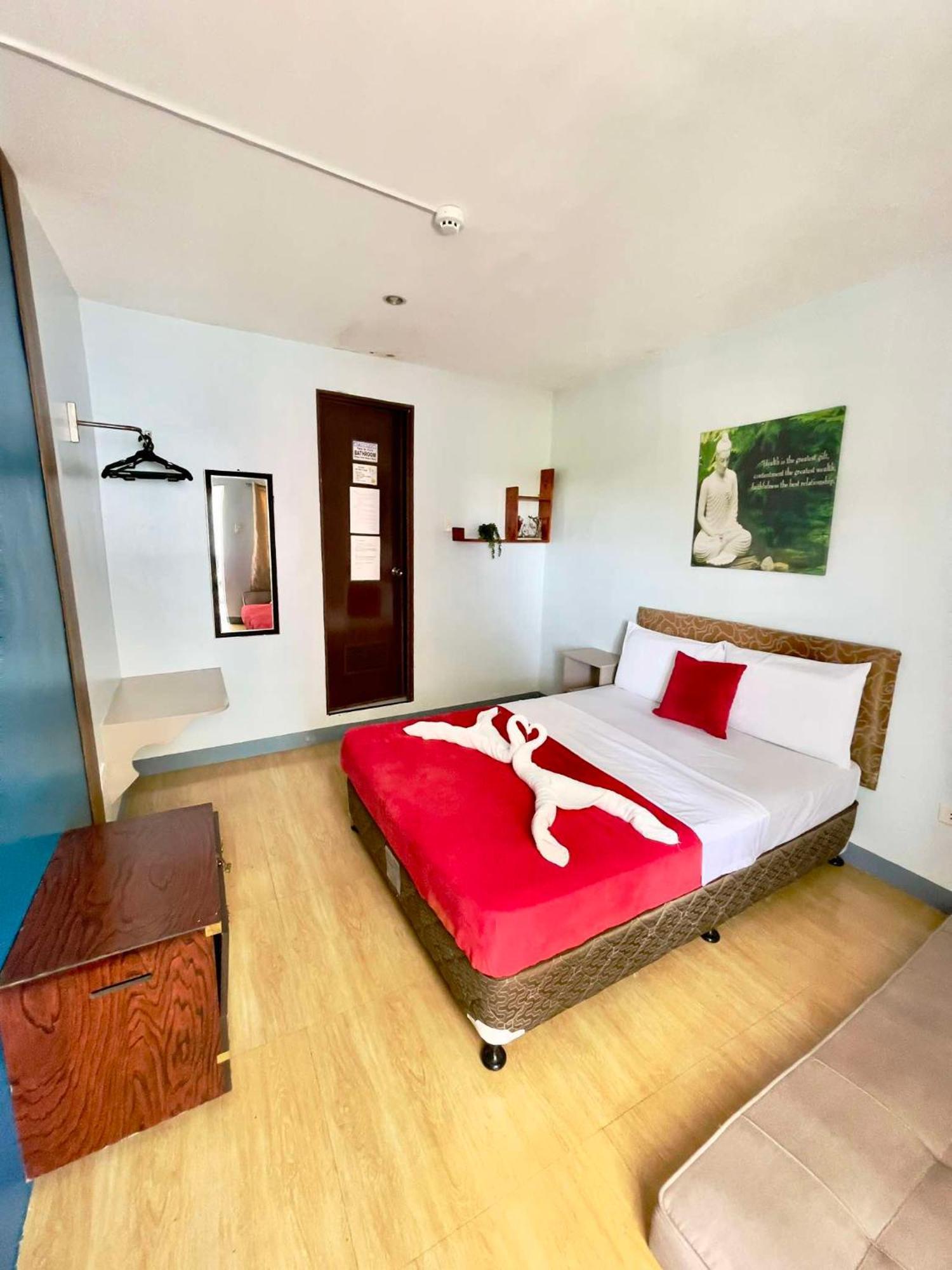 Little Rock Cebu Hotel Đảo Mactan Ngoại thất bức ảnh